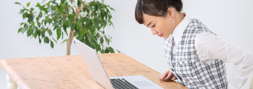 骨盤が歪むと出てくる症状