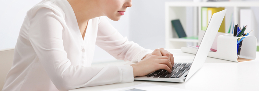 猫背(姿勢不良)だと何がいけないのか